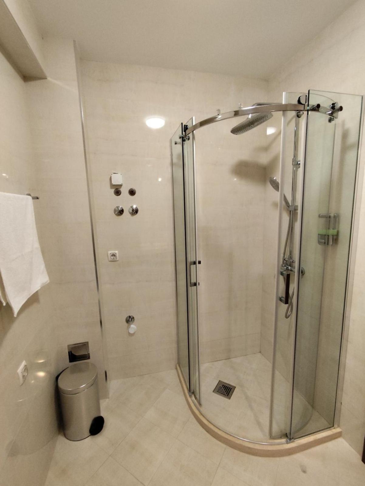 Urban Apartments Sutomore Luaran gambar